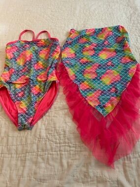 wonder nation Girls' Rainbow Mermaid Swim Set with Hot Pink Tulle Skirt